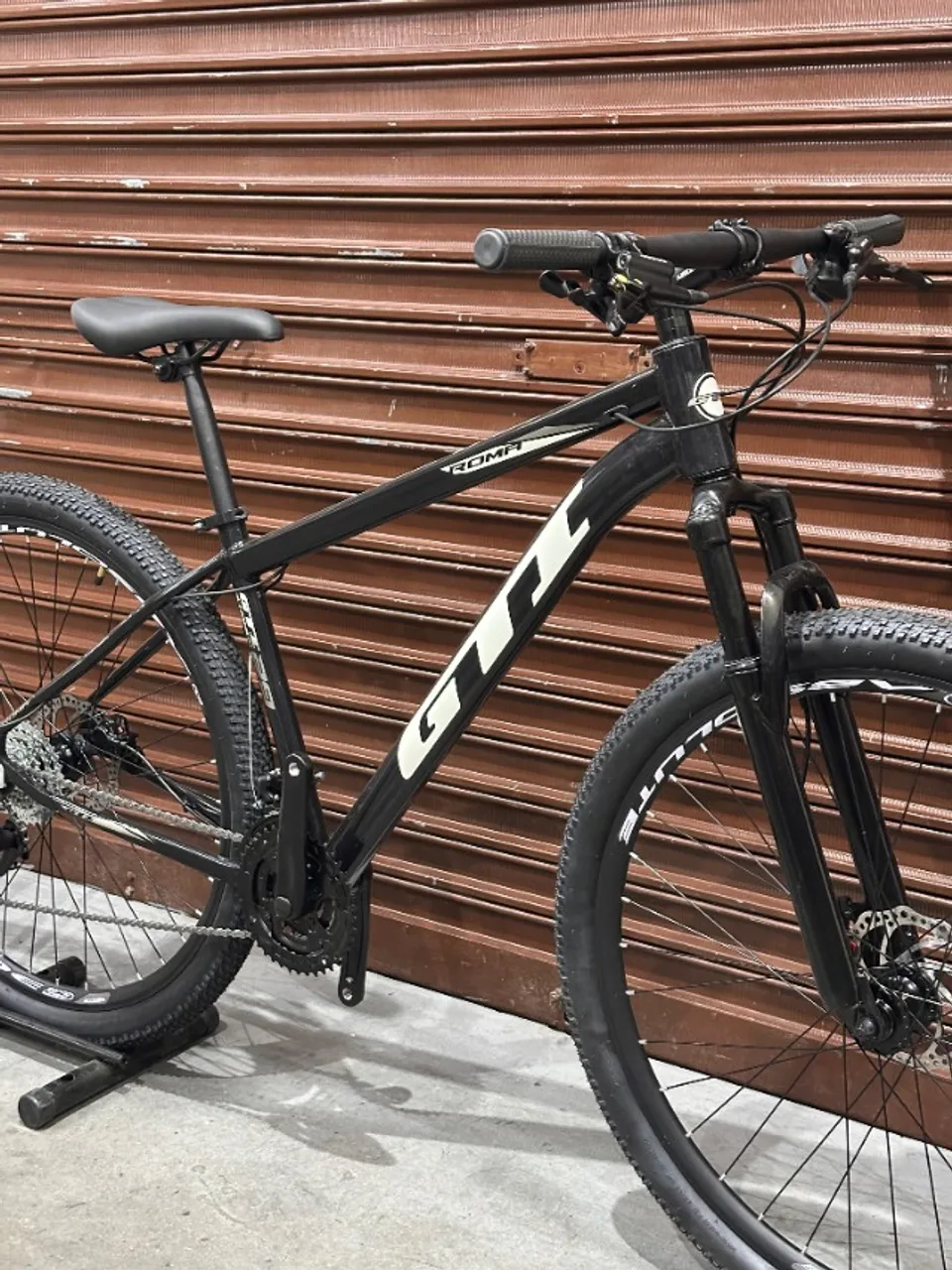 Bicicleta Aro 29 GTI - Cambio Shimano - Nova