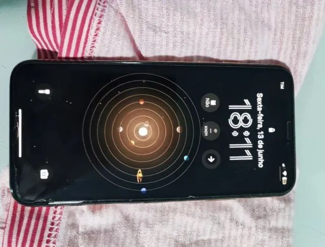 Vendo iPhone XS 64 GB, Bateria 75%, 5 capinhas.  - Foto 2