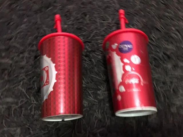 Lote 2 copos colecionaveis coca cola - Foto 4