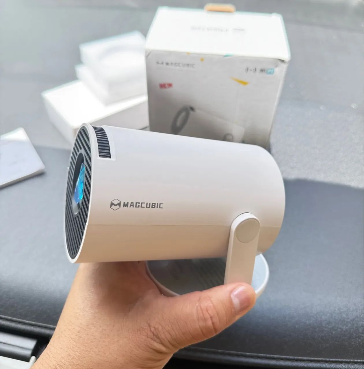 ? Mini Projetor Wi-Fi MAGCUBIC - Compacto, Moderno e Potente! ? - Foto 2