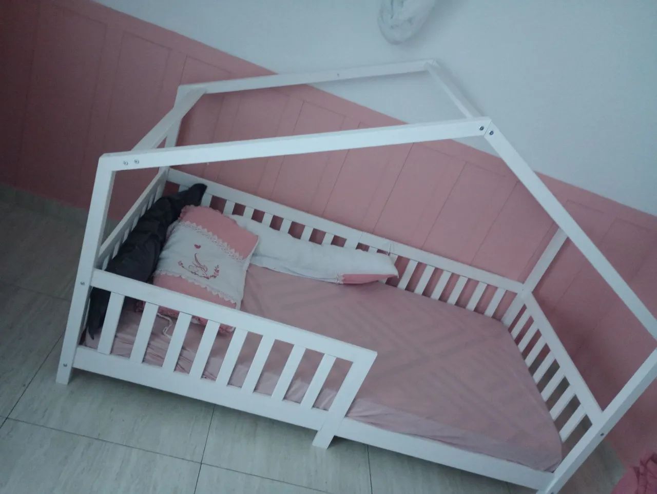 Cama64960484491393122