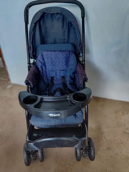 Carrinho de bebê Cosco