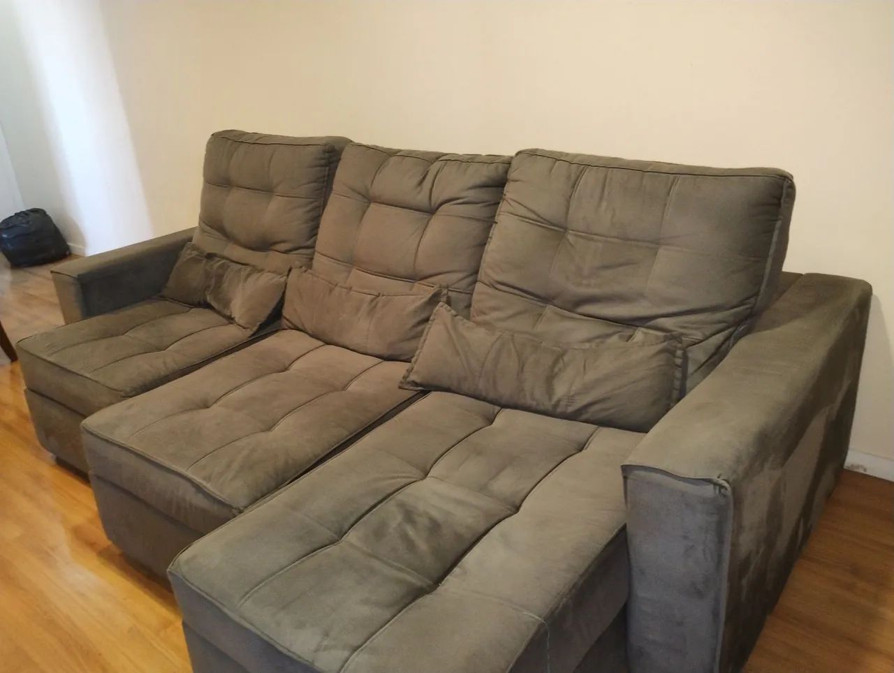 Vendo sofá retrátil pouco uso - Foto 2