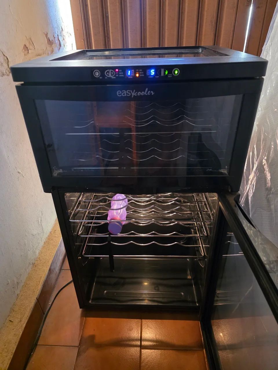 ADEGA CLIMATIZADA EASY COOLER 25 GARRAFAS/DE COMPRESSOR  - Foto 3