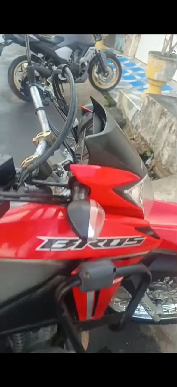 Bros 160 ano 2023