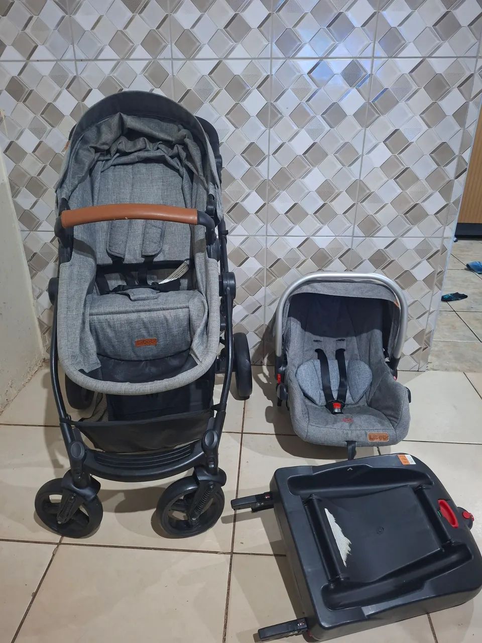 Litet Dayone COM BASE ISOFIX  - Foto 4