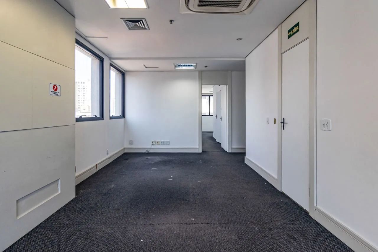 Sala comercial na Rua Doutor Albuquerque Lins, 537 - Conjunto 136 e 138  105 m² - Foto 3