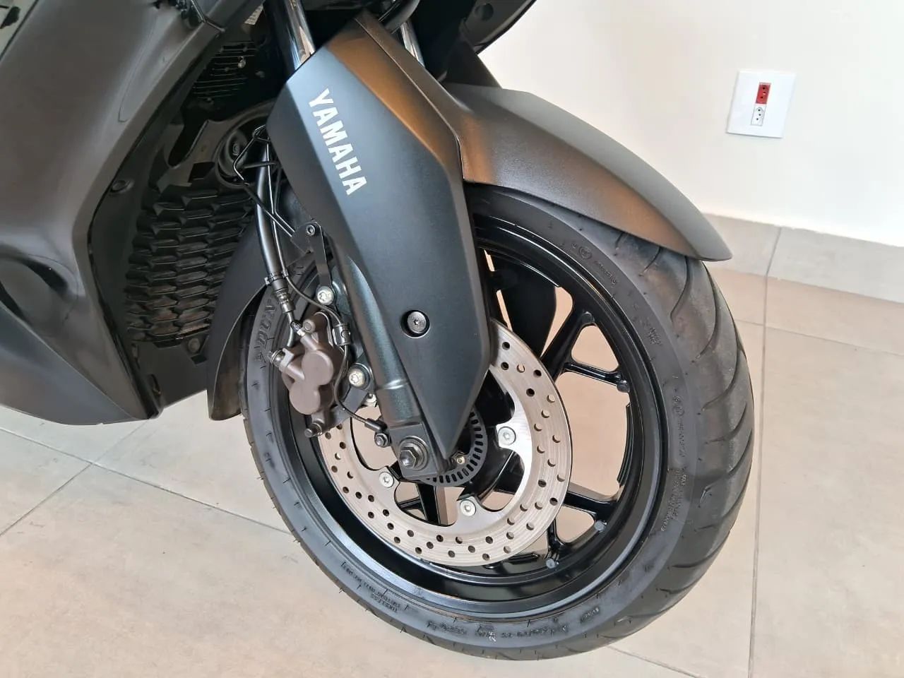 Yamaha XMAX 250 CONNECTED  - Foto 5