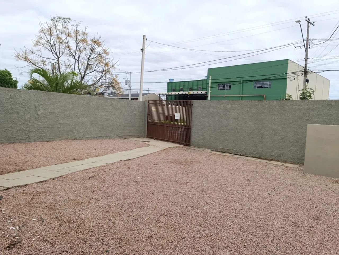 LOCACAO DE CASA NO EMILIANO PERNETA - Foto 5