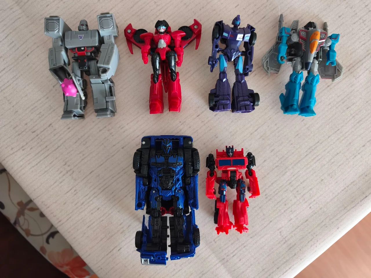Transformers Cyberverse e outros 9cm