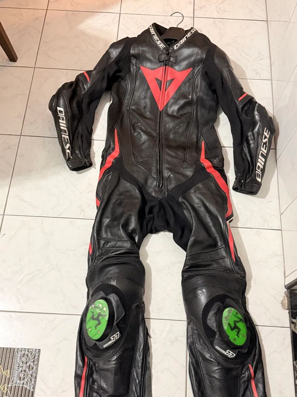 Macacão Dainese - Laguna Seca 4 - Peça Única - tam 50 - Foto 6