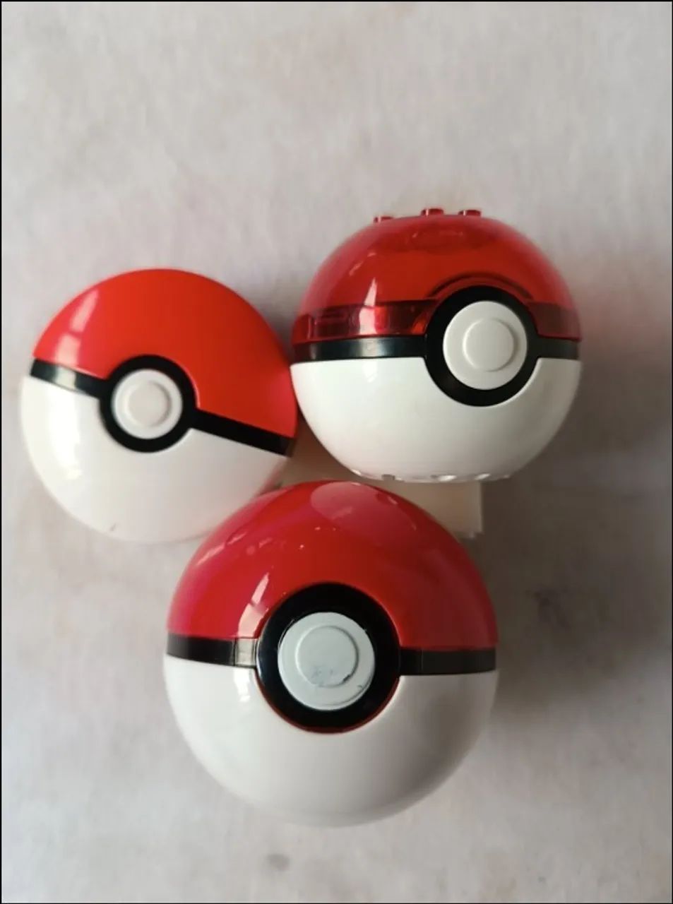 Colecionável Pokébola Pokémon - Clássica: Vermelha e Branca