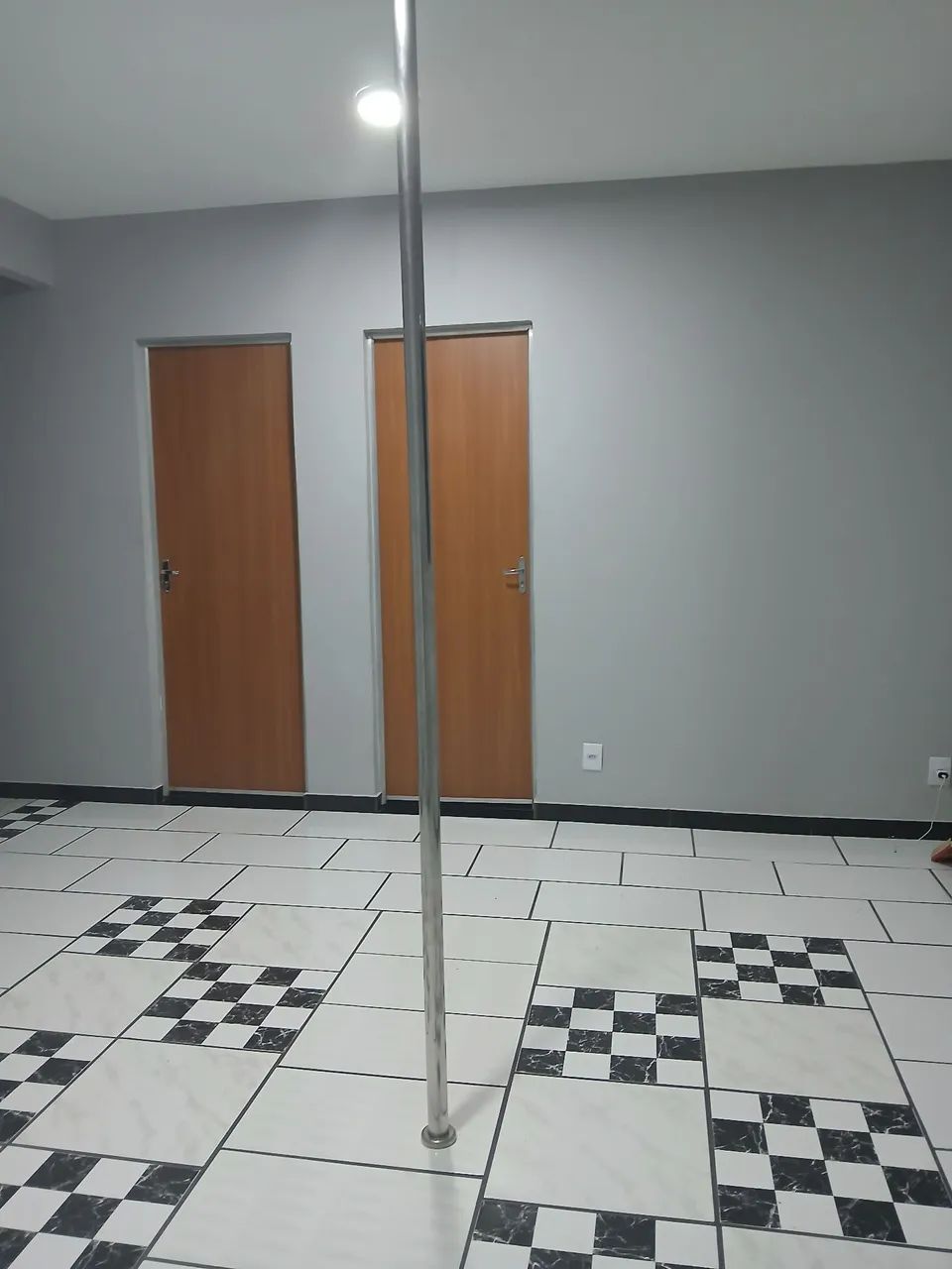 Vendo barra de pole dance estática 