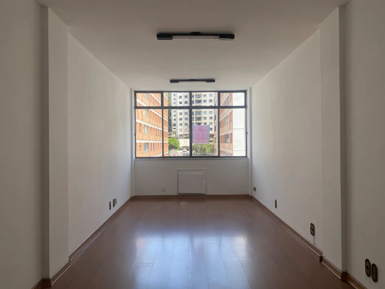 Sala comercial no Centro para locação