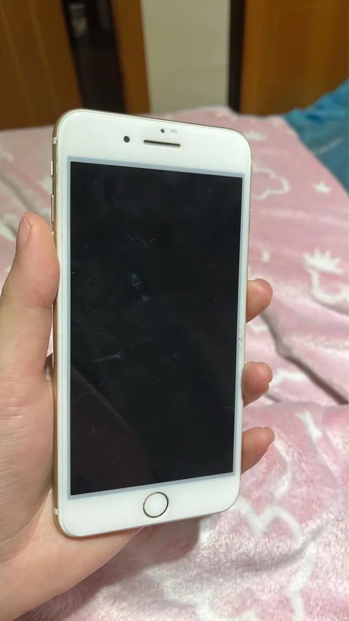 iPhone 7 Plus Dourado