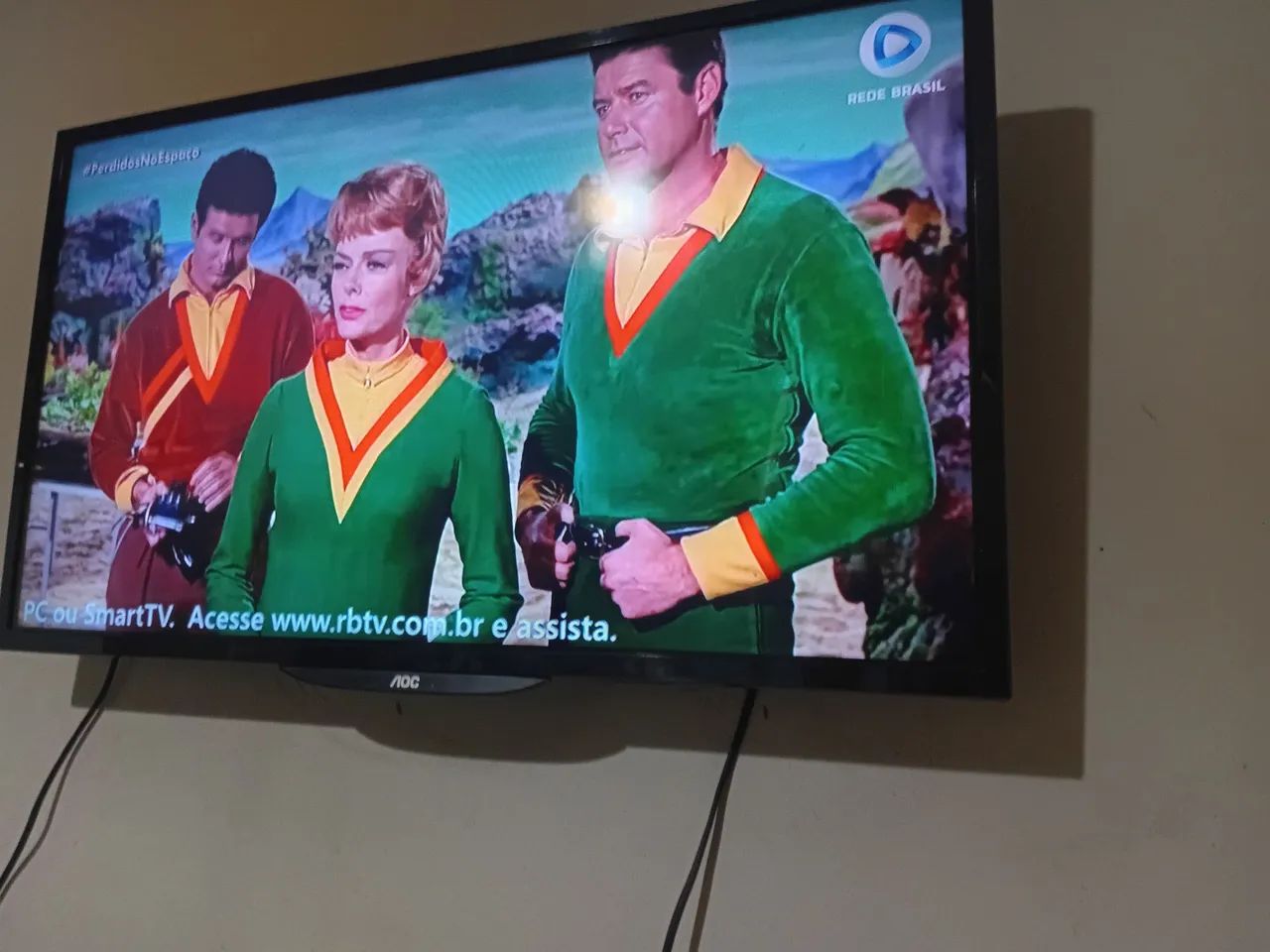 TV AOC 32 polegadas HD Led hdmi  - Foto 2