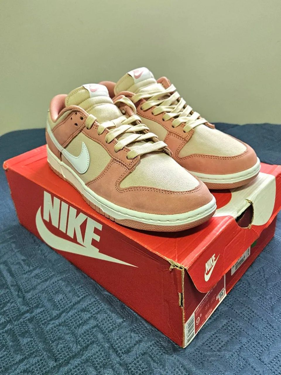 Tênis Nike Dunk Low Retro PRM