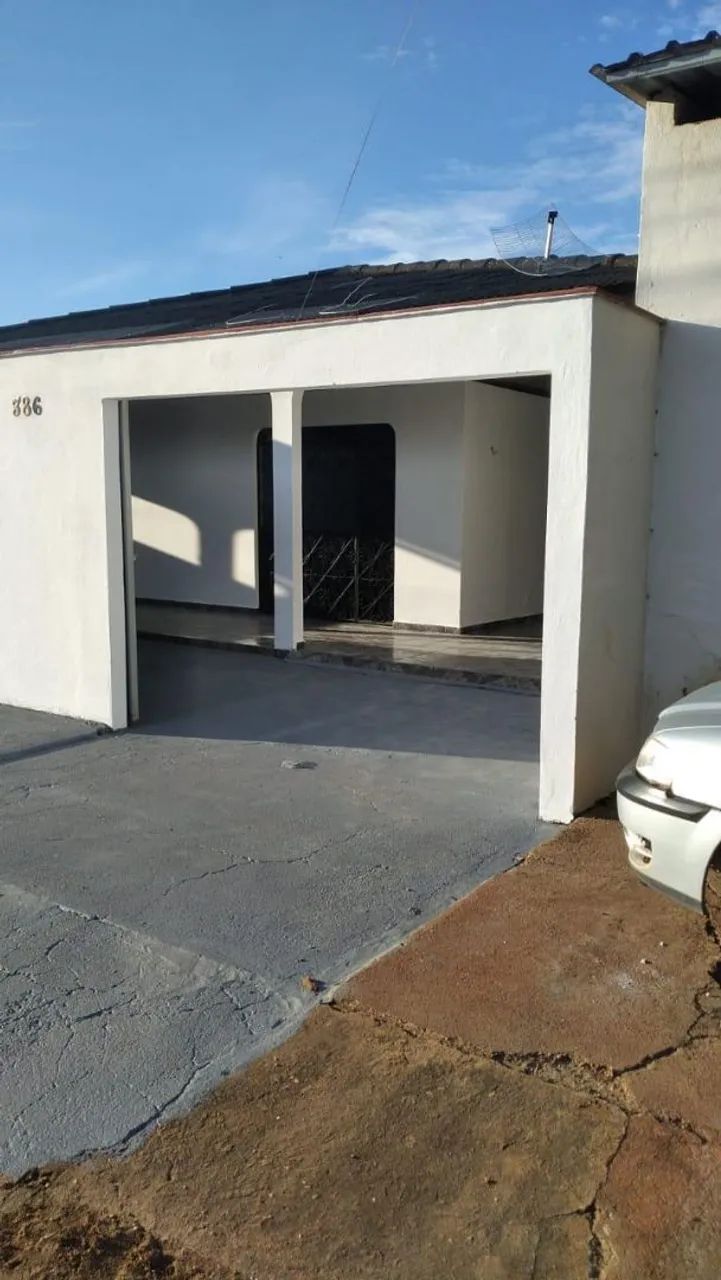Aluga-se casa no Bairro Pricumã * 