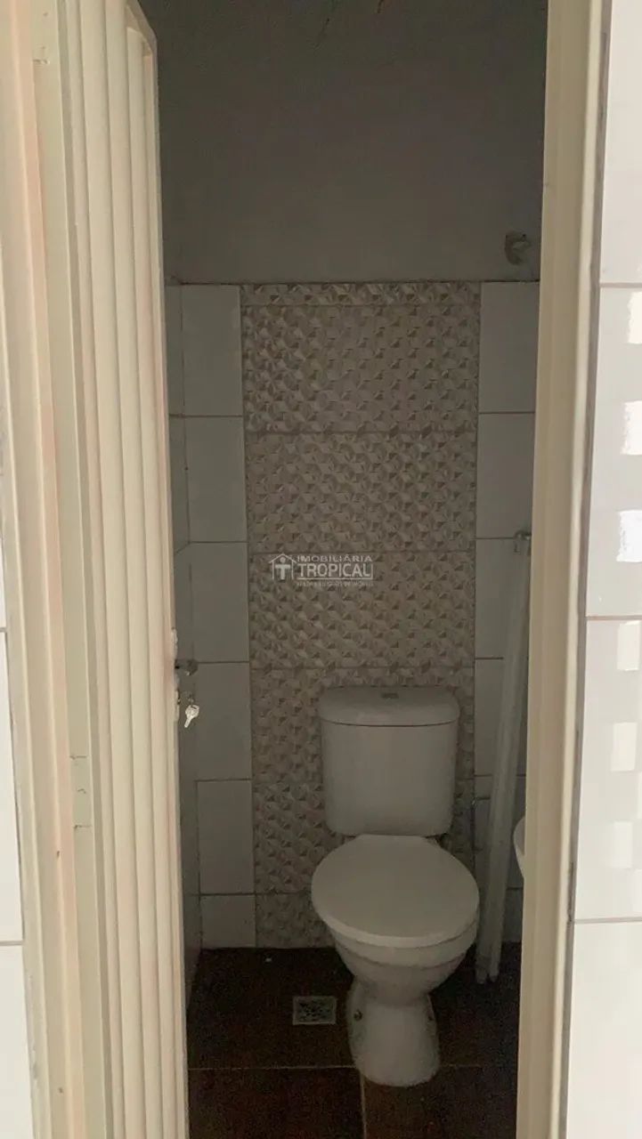 Aluga-se sala comercial no centro da cidade de Porto Nacional-To. - Foto 5