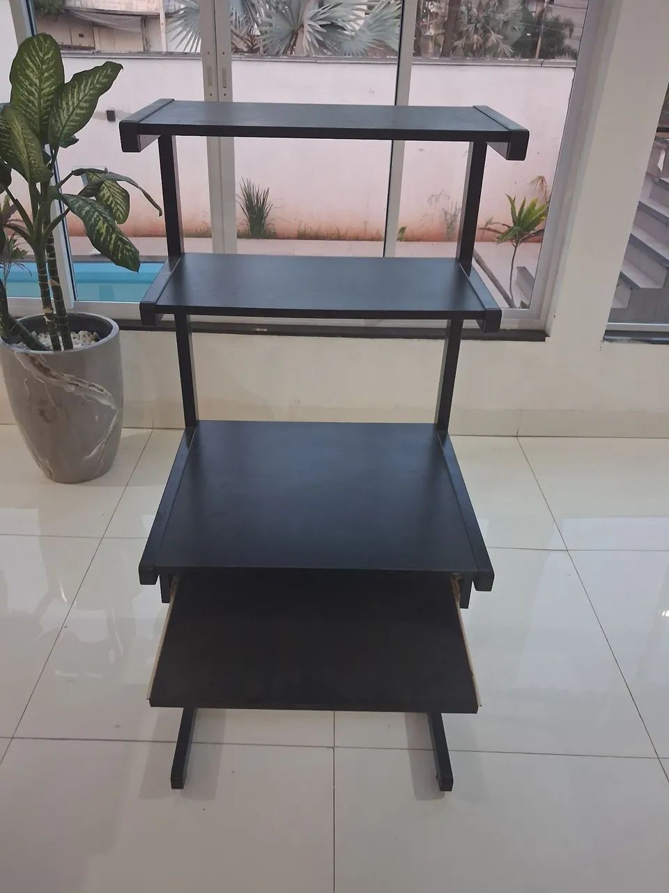 Mesa Compacta e Muito Resistente - Foto 2