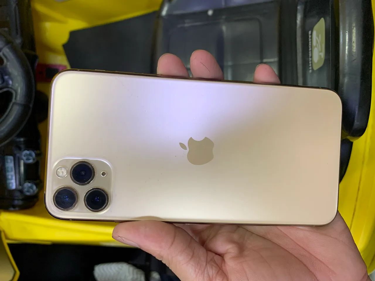 IPHONE 11 PRO MAX - Foto 3