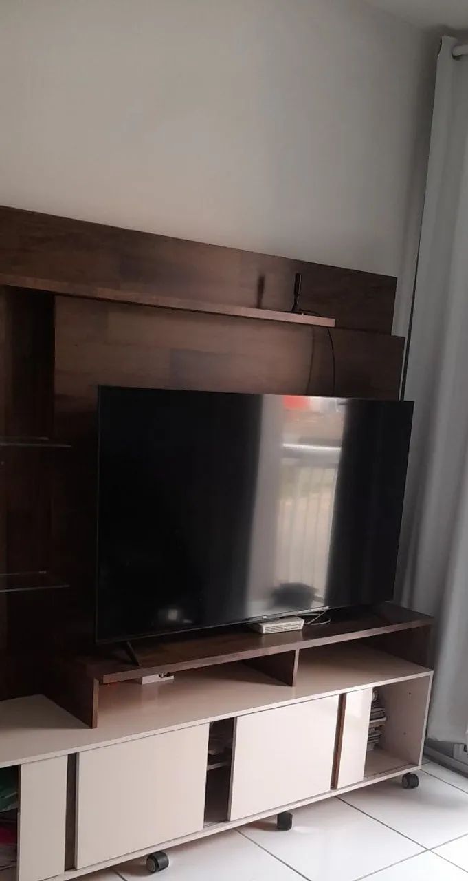Rack para TV com Rodinhas