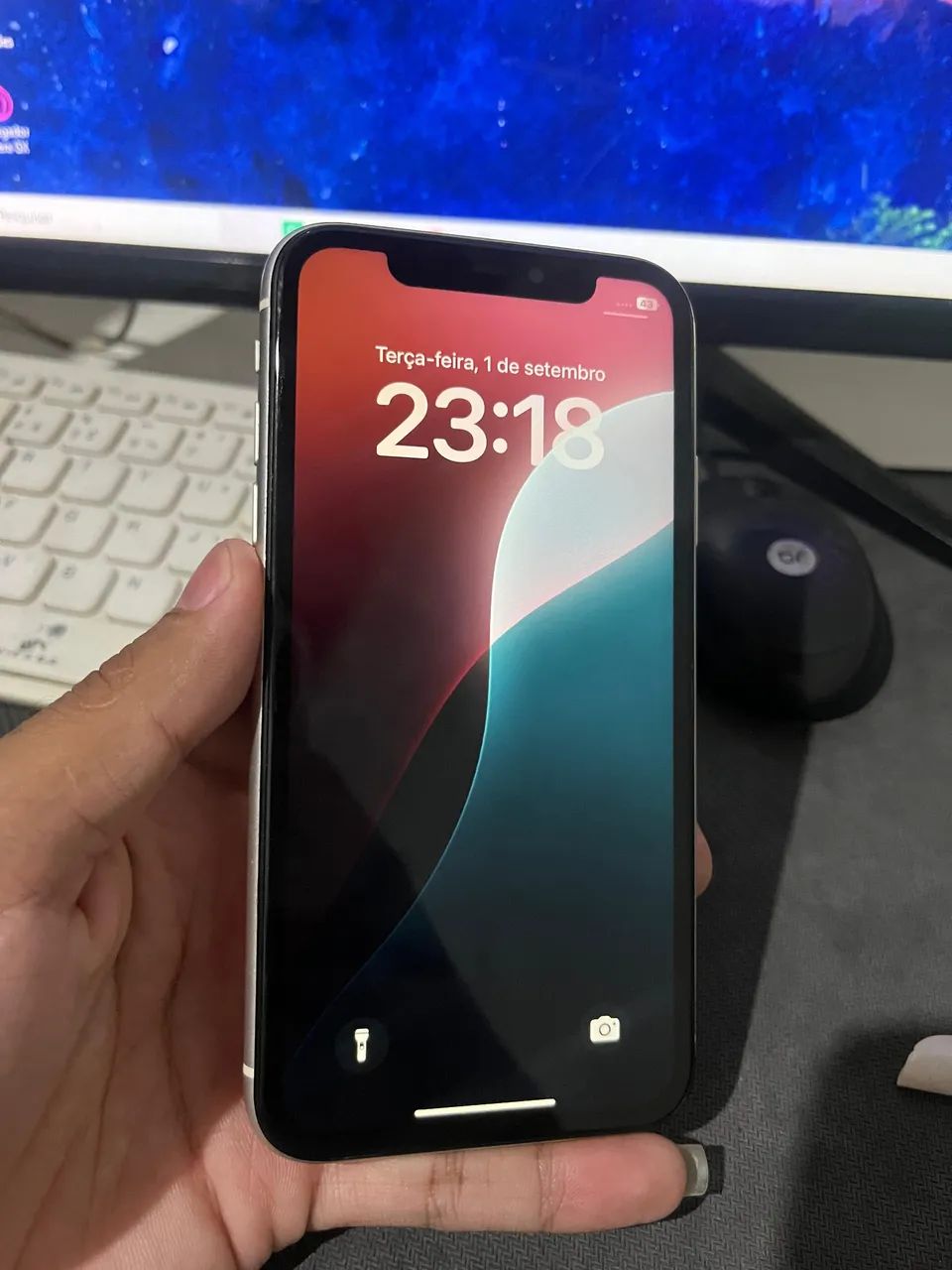 iPhone 11 - face id on 