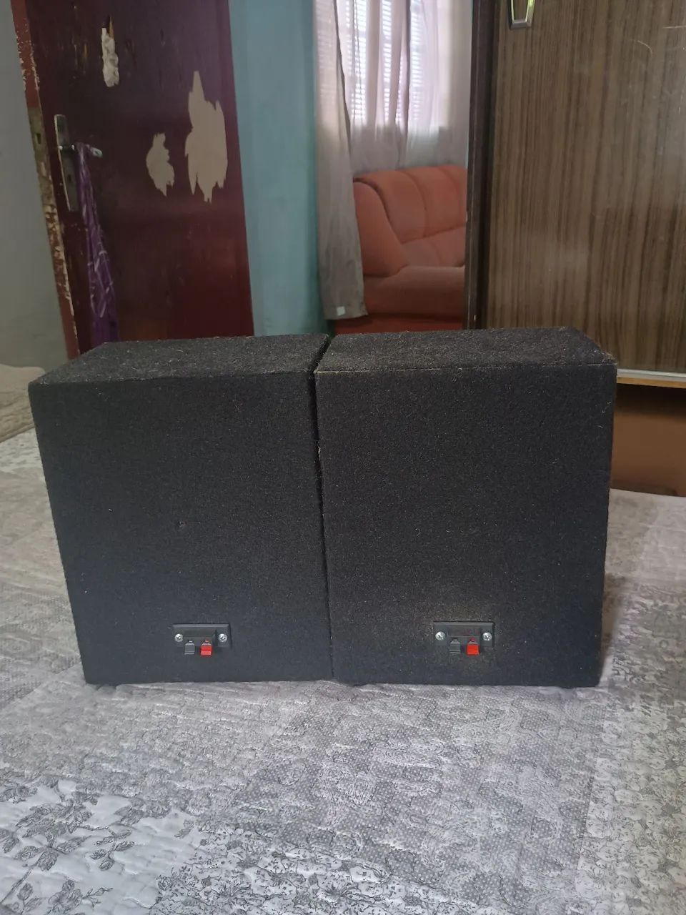 Caixas de som com alto falantes de 6 polegadas cada de 70 watts cada. - Foto 2