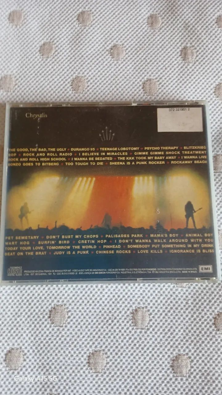 Cd Loco Live nacional do Ramones.