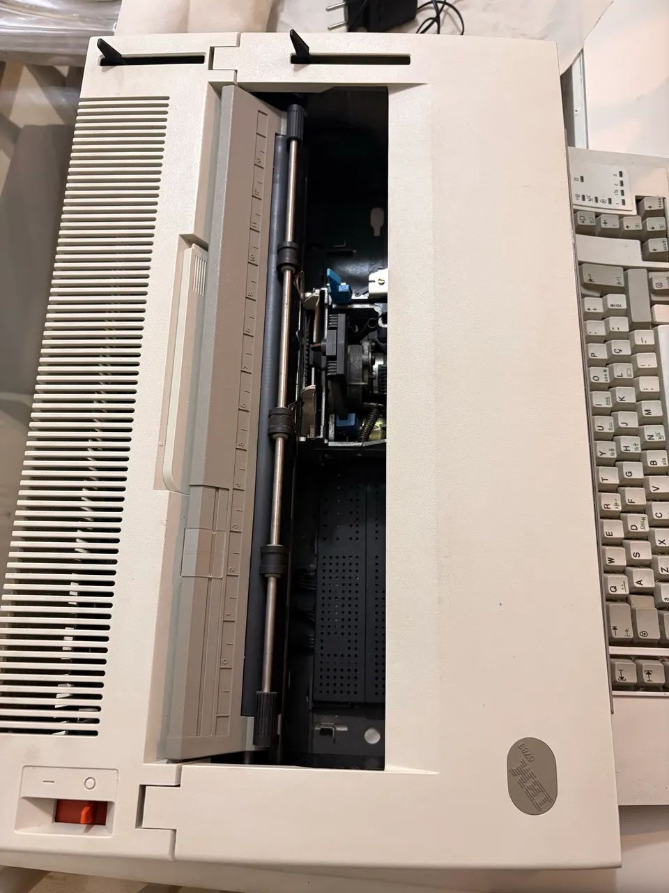 Máquina de escrever eletrônica IBM 6783 - Foto 2