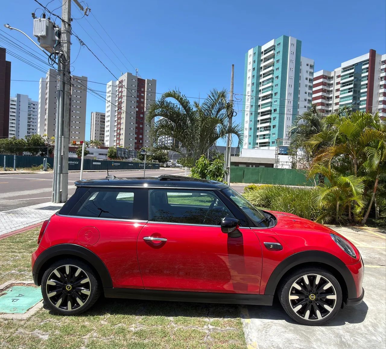 Mini Cooper SE Exclusive 3P (elétrico) 2022 - Foto 4