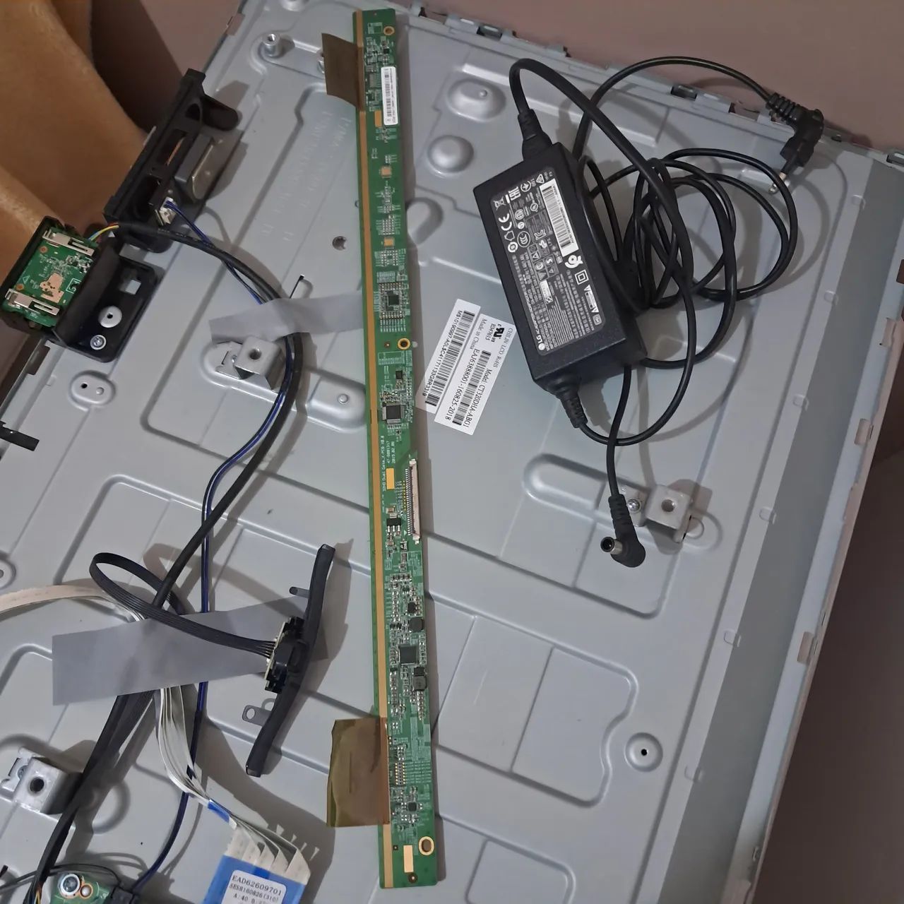 Peças  para TV lg 32lh570b  - Foto 5