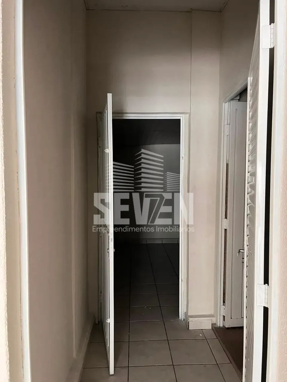 Salão Comercial para Locação no Centro de Bauru  Amplo Espaço - Foto 4