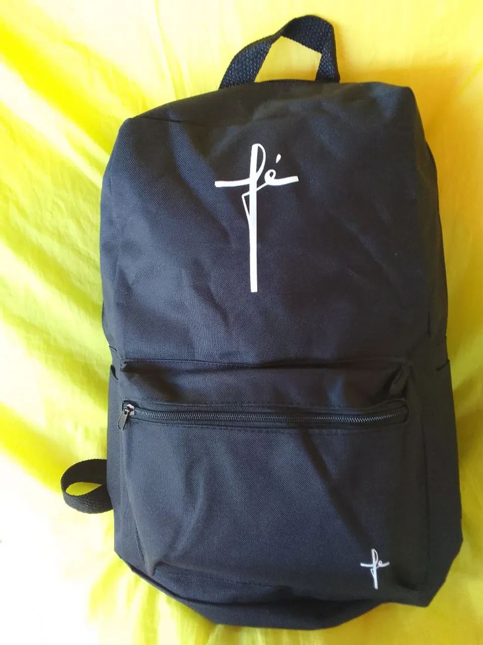 Mochila Média pro dia dia na cor Preta - Bolsas, malas e mochilas