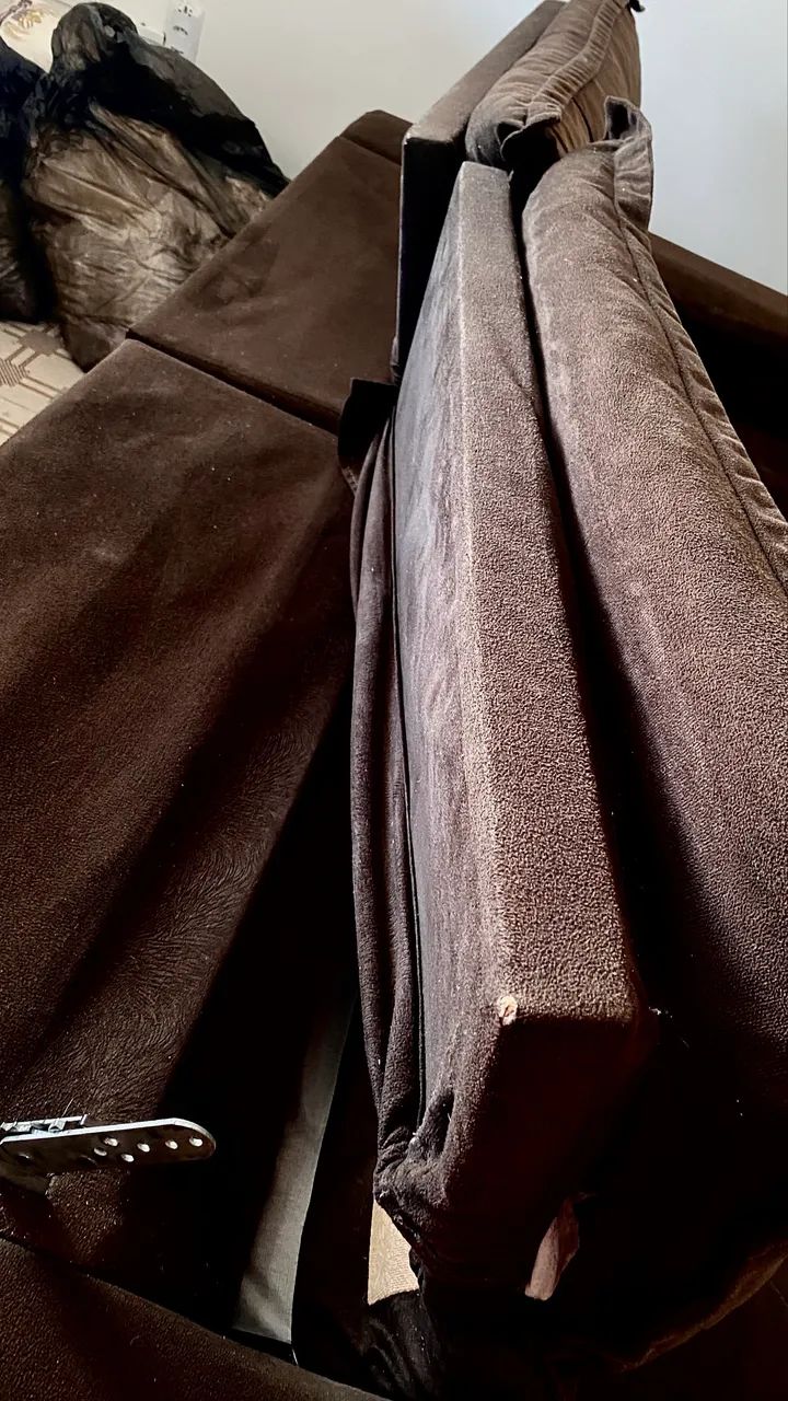 Vendo sofá retrátil marrom usado  - Foto 5