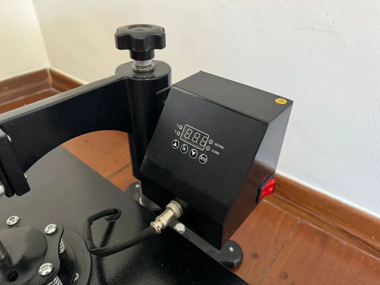 Prensa Térmica Sublimática 12 em 1 Deko - 110V - Excelente Estado! - Foto 3