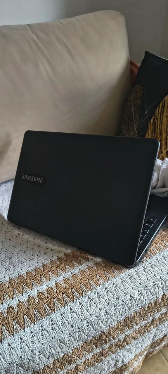 Notebook Samsung I5 com Placa de Vídeo - Foto 2