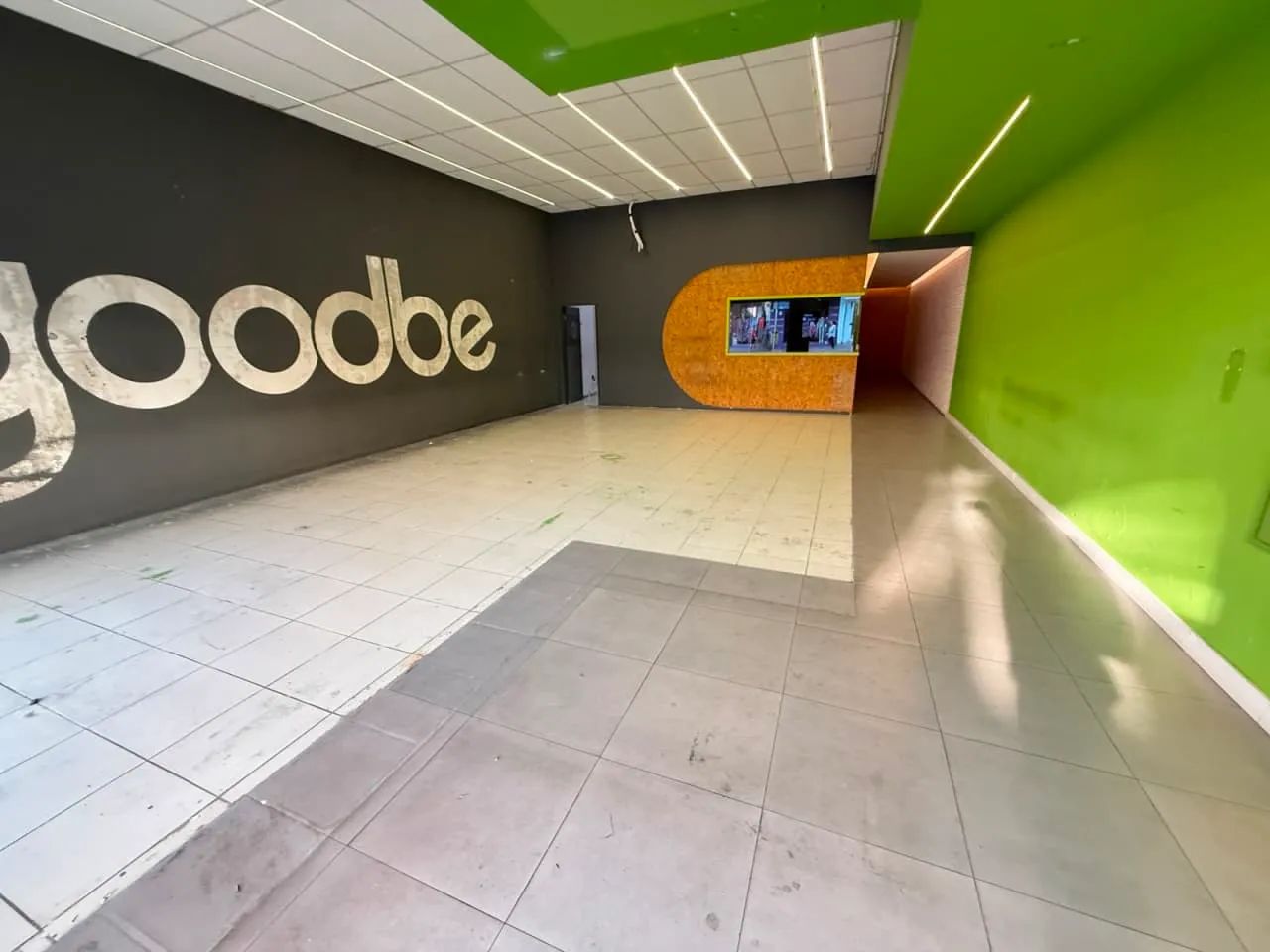 Loja na Rua Oratório, 1689  368 m² - Foto 4