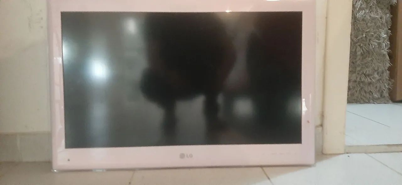 Tv 26' Rosa super nova com suporte para parede - Foto 2