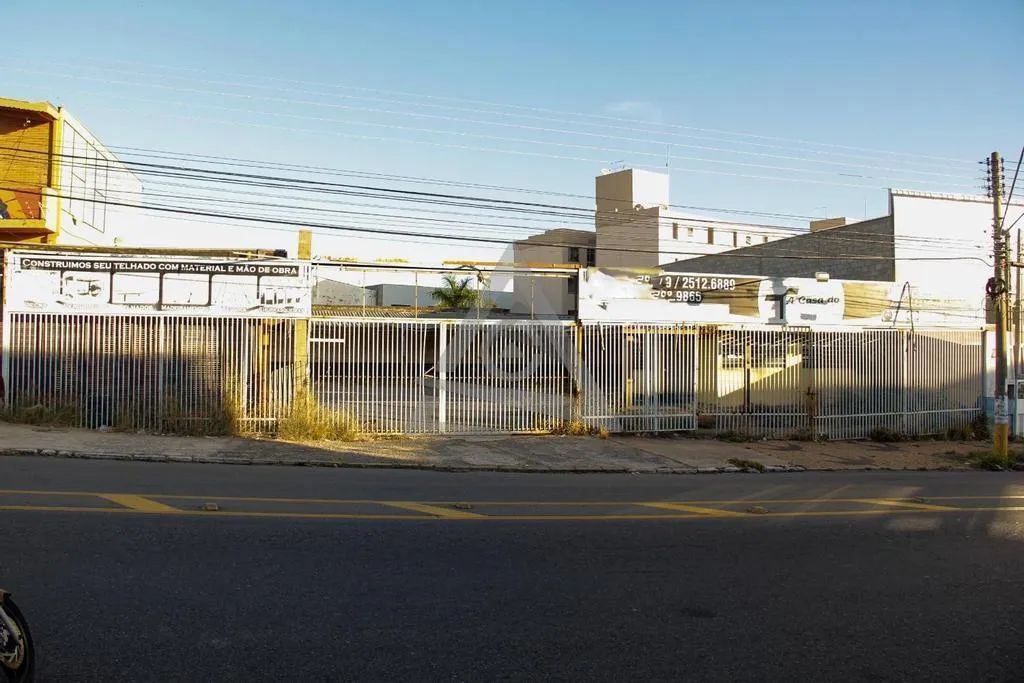 Terreno para alugar em Campinas, Vila Pompéia, com 207 m²