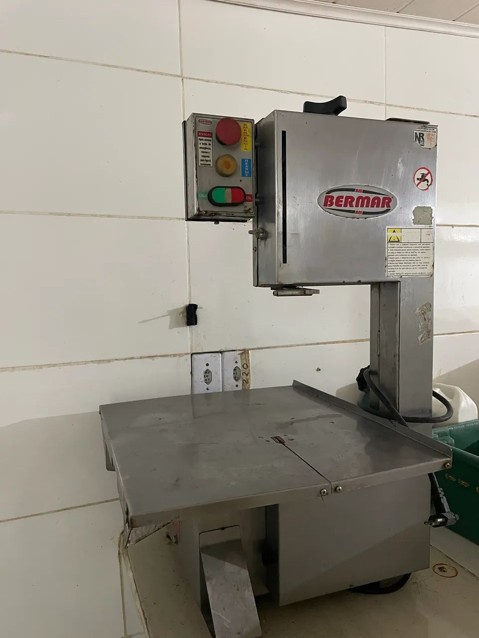 Serra Fita de bancada Bermar (modelo BM-106)  - Foto 2