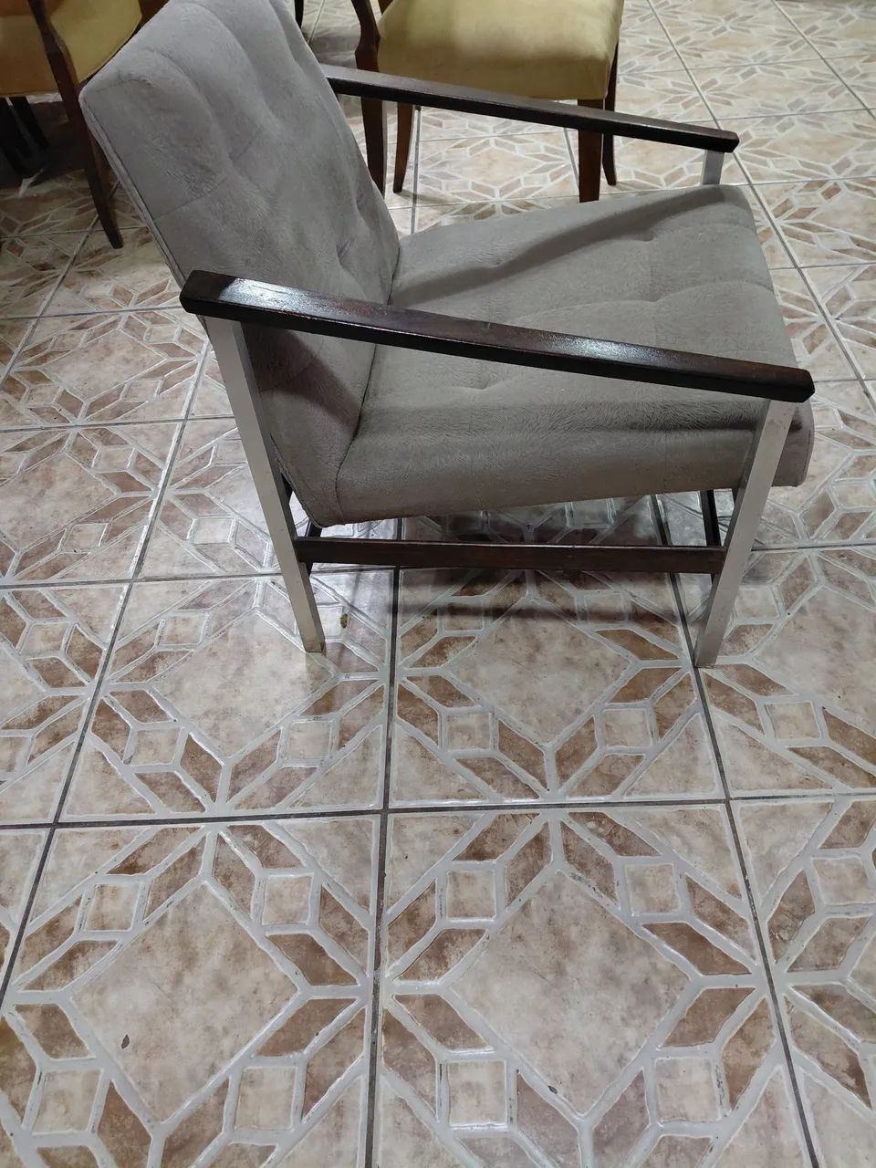 Poltrona estofada - Foto 2