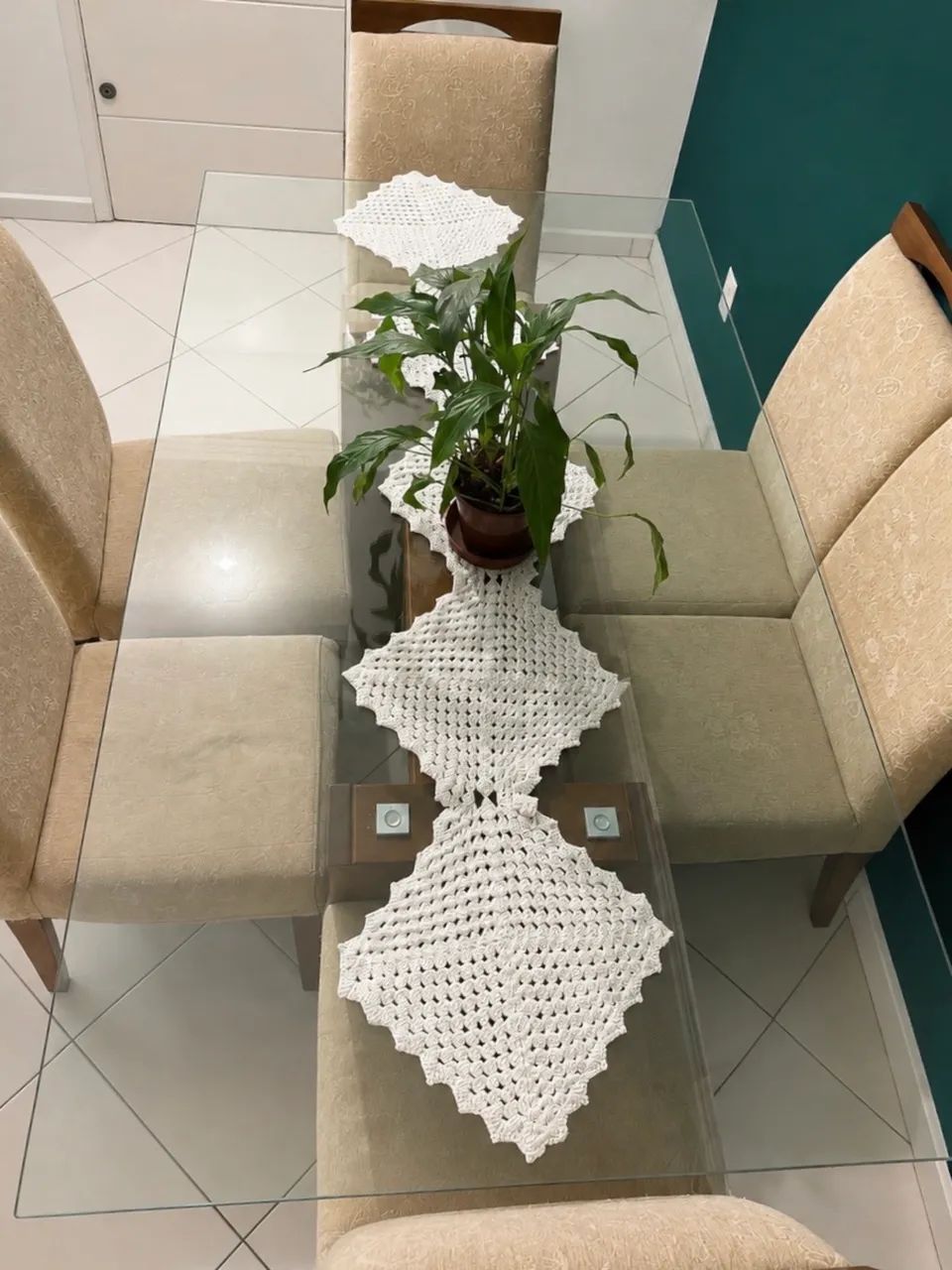 Mesa de Jantar Grande 1,80 x 1,00 m com 6 Cadeiras - Ótimo Estado - Foto 4