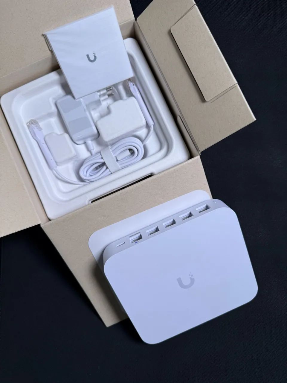 Ubiquiti UniFi Cloud Gateway Ultra (UCG-Ultra) - Foto 3