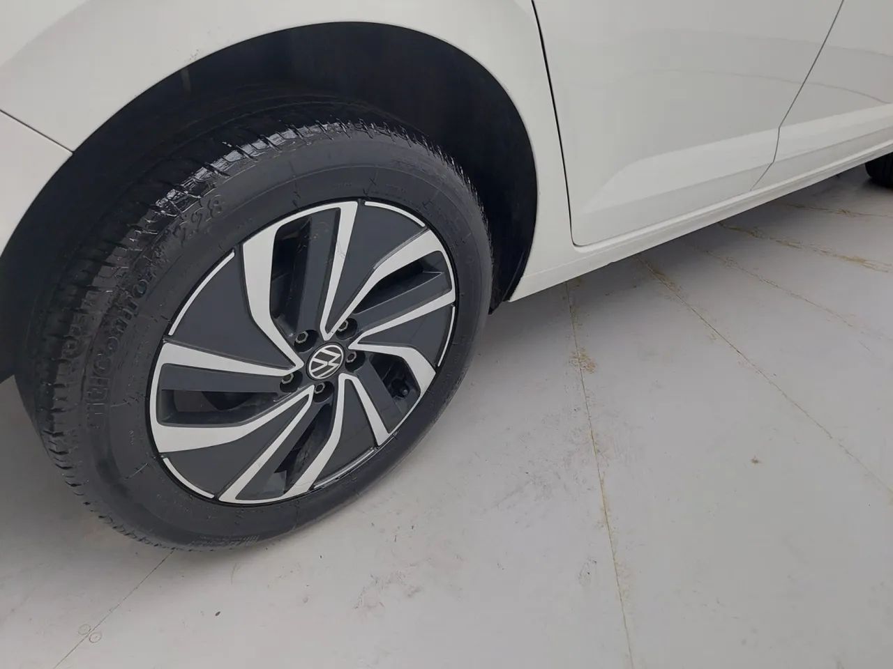 Volkswagen Polo Highline 170 TSI 1.0 Flex 12V Aut., foto 14 de 18