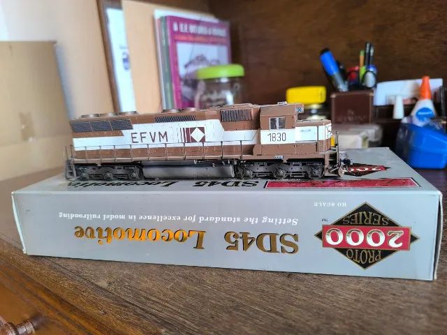 LOCOMOTIVA PROTO2000 HO - CUSTOMIZADA DDM 45 # 1830 - Foto 2