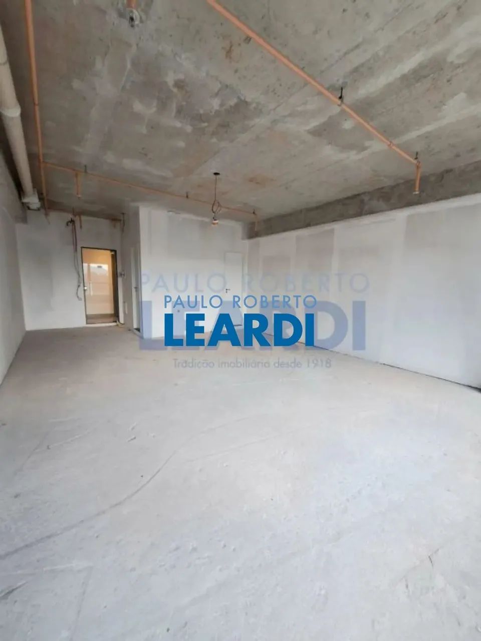 CONJ. COMERCIAL - EMPRESARIAL 18 DO FORTE - SP