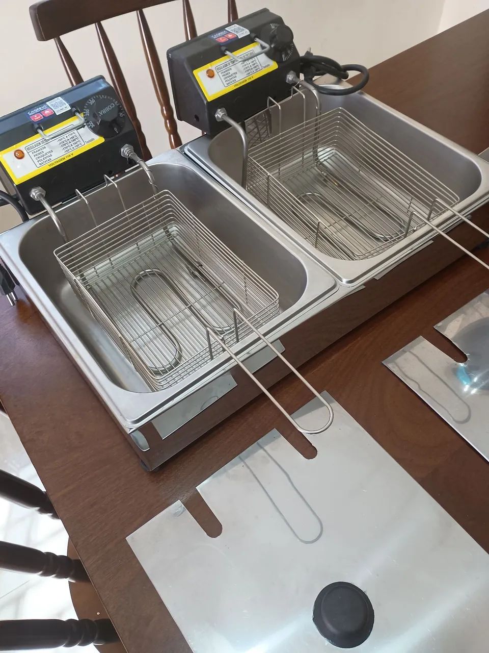 Vendo vários equipamentos para bifes e lanchonetes  - Foto 5