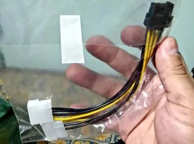 PCI-E 6-Pin Adapter461093719676047360