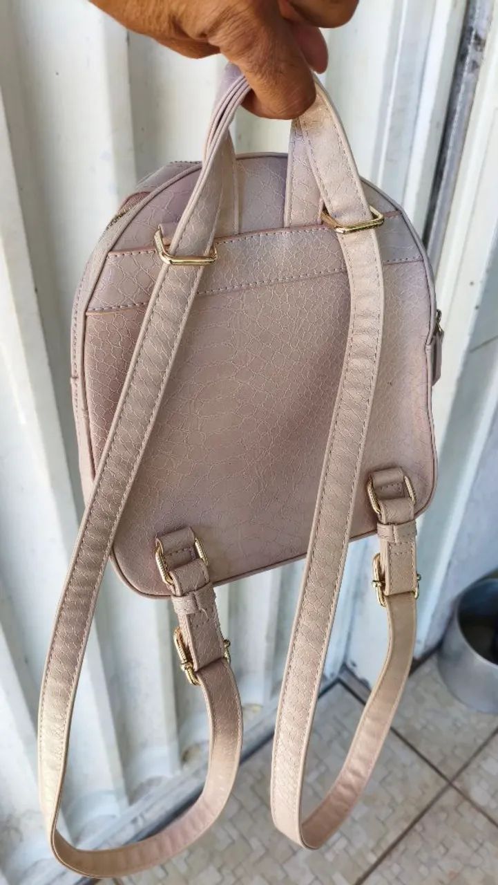 mini mochila Guess Cora Convertible - Foto 5
